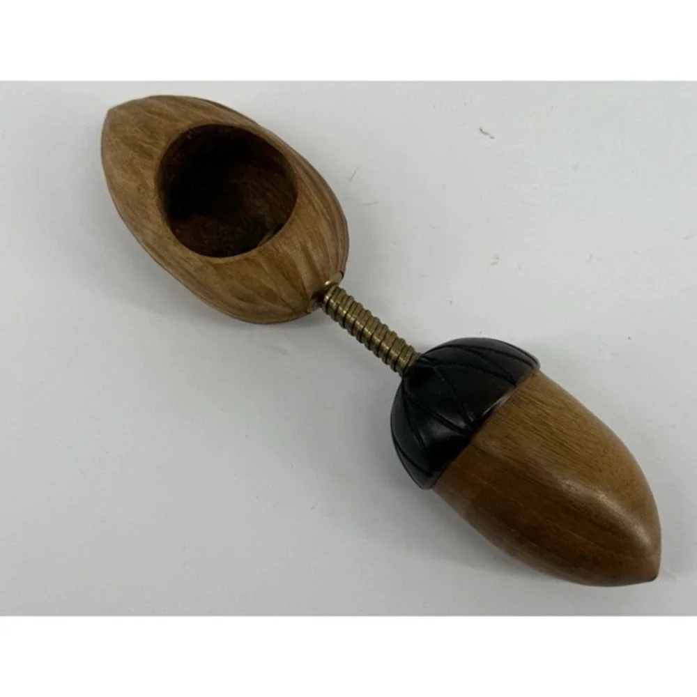 Vintage 1930's Acorn Screw Turning Carved Nutcracker Preowned